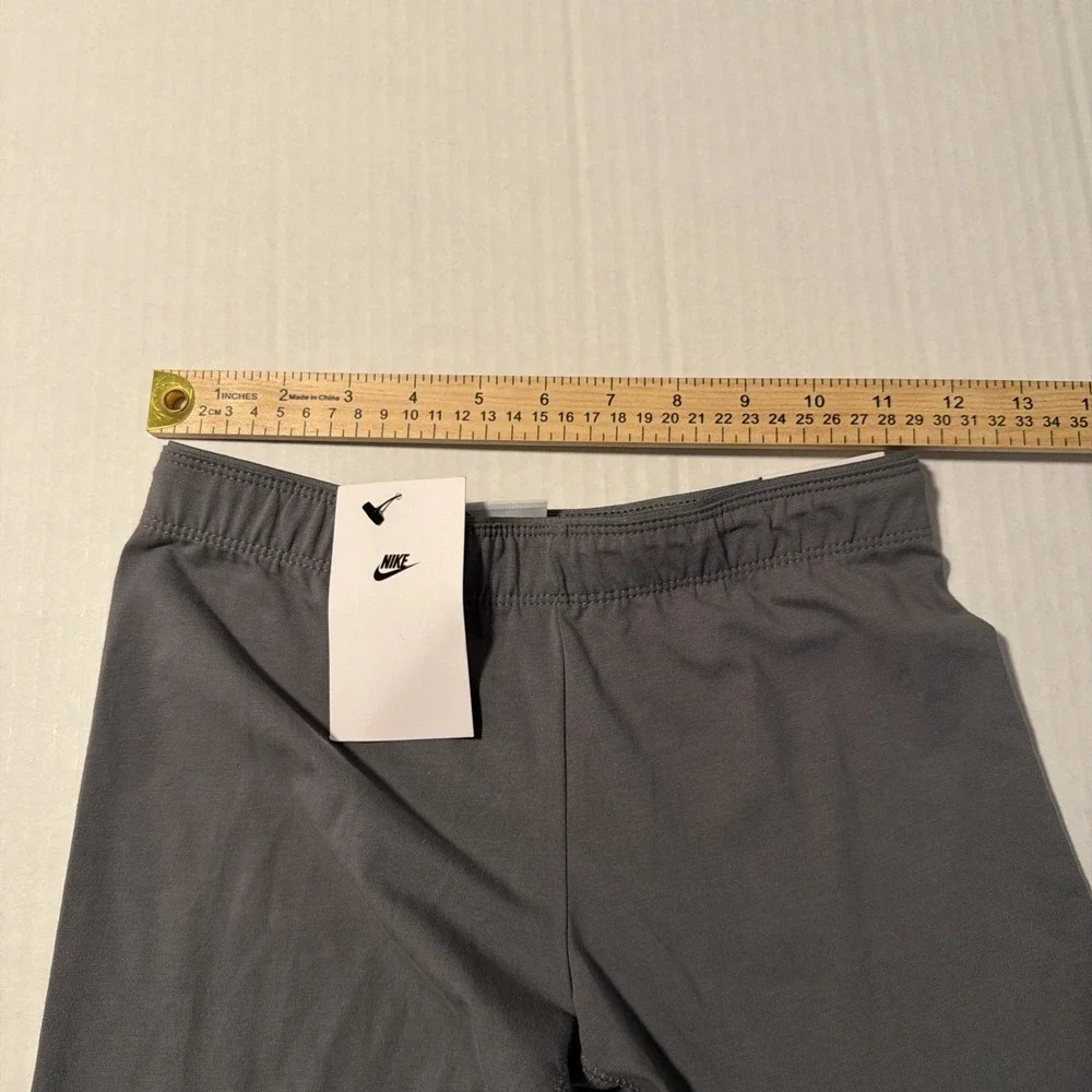 Nike Kids Sportswear Favorites Leggings Gray White Swoosh Size Medium
